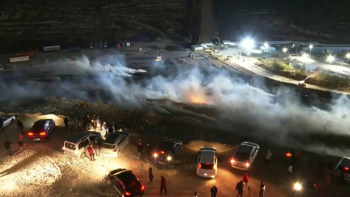 ইসরায়েলের সামরিক কারাগারের সামনে সহিংসতা, আহত ৪