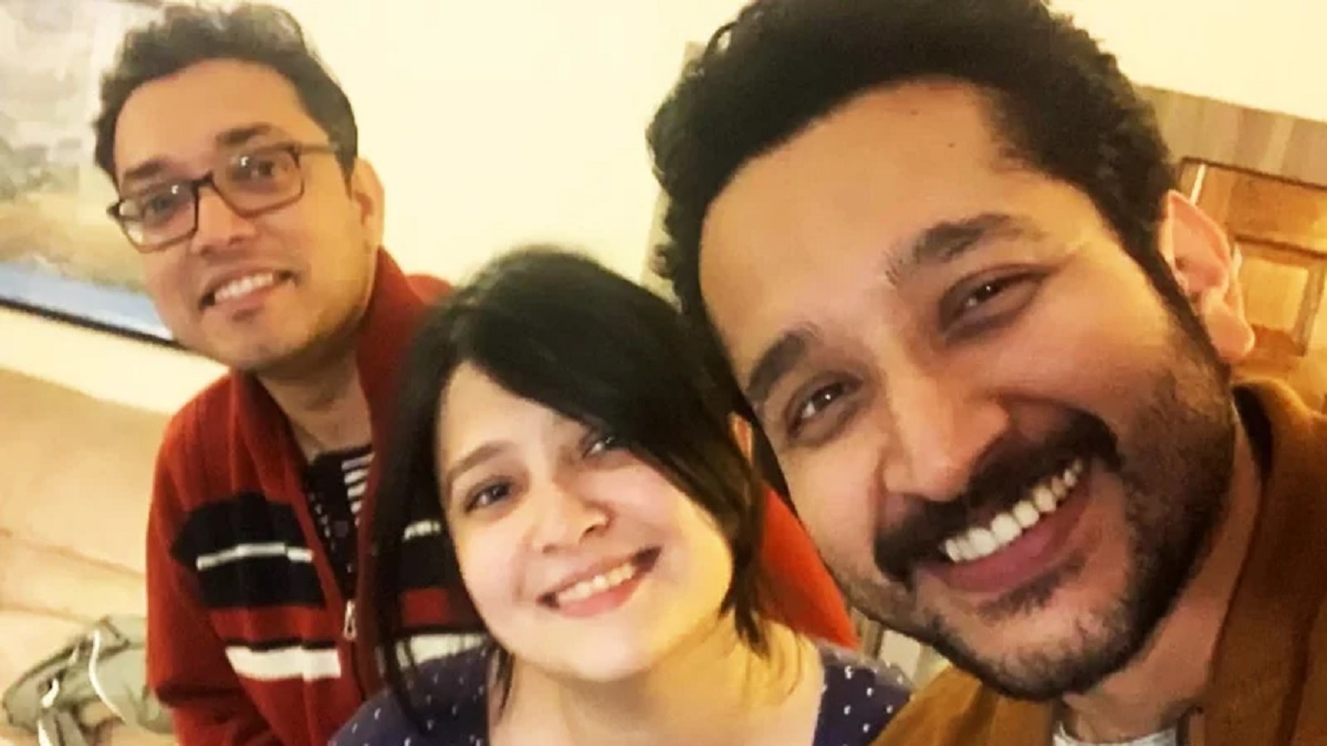 যেভাবে পরমব্রতের ‘চোখে ঠোঁটে গালে’ লেগে গেলেন পিয়া