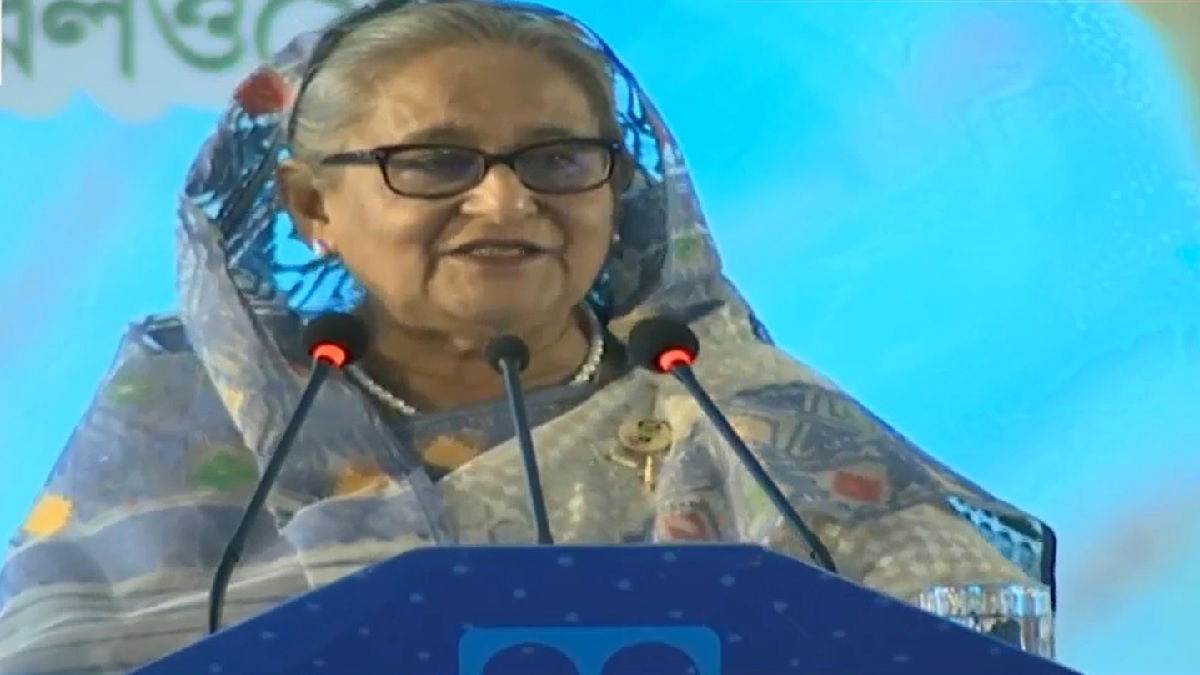 শীতে আমাদের কক্সবাজারে নিয়ে আসতেন বাবা: প্রধানমন্ত্রী