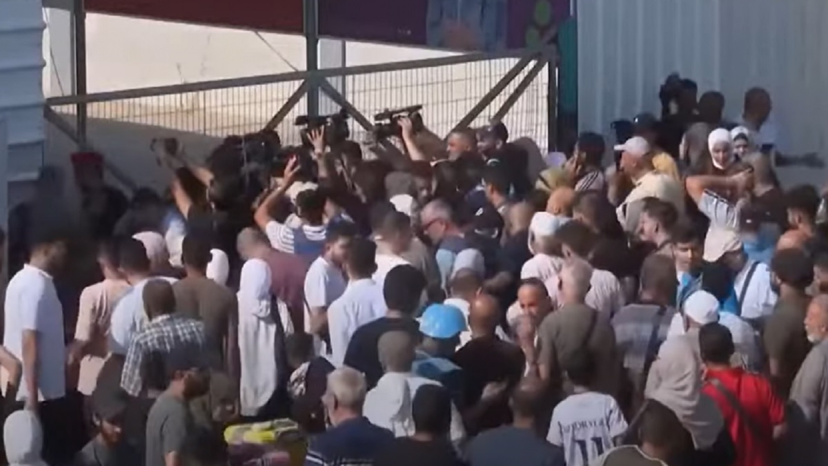 রাফাহ্ ক্রসিং দিয়ে পার হলেন ৪শ’মার্কিনী