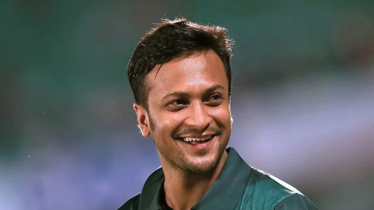 নৌকায় পা সাকিবের, মনোনয়ন কিনলেন তিন আসন থেকে