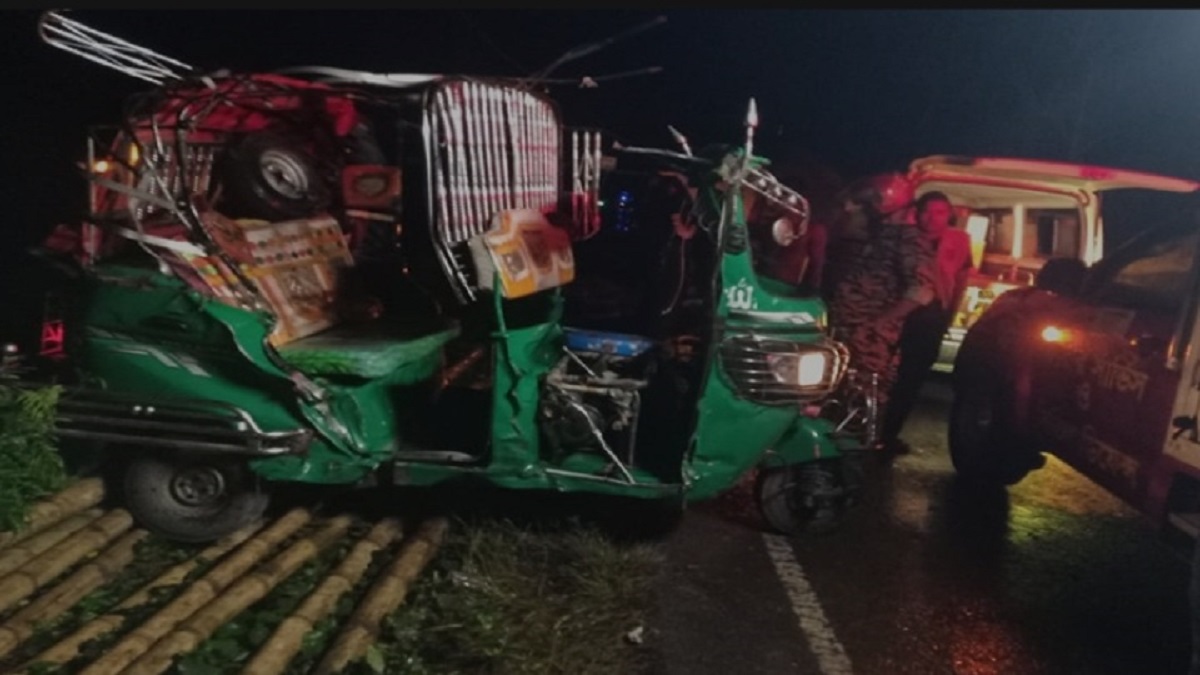 ভাঙ্গায় সড়ক দুর্ঘটনায় ২ পুলিশ নিহত, আহত ৪
