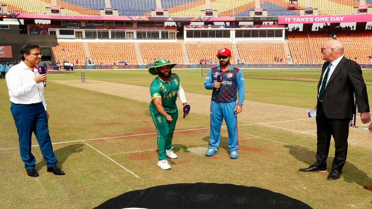 সেমিতে যাওয়ার লড়াইয়ে টস জিতে ব্যাটিংয়ের সিদ্ধান্ত আফগানিস্তানের