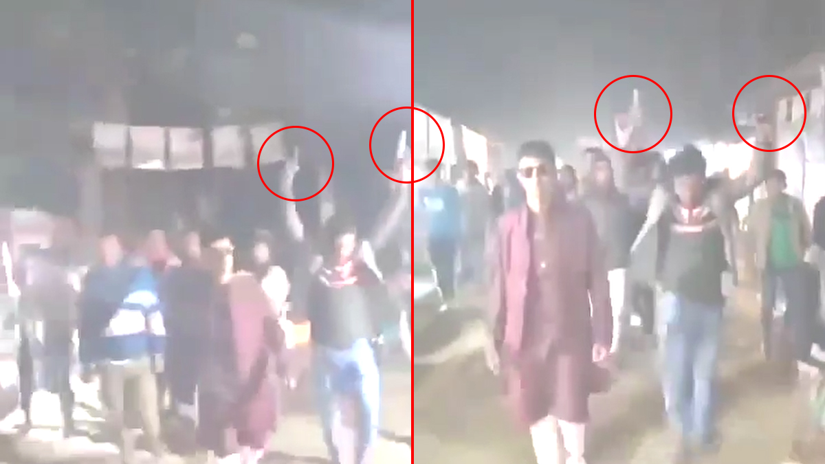 ময়মনসিংহে দুই হাতে দুই পিস্তল উঁচিয়ে মিছিল