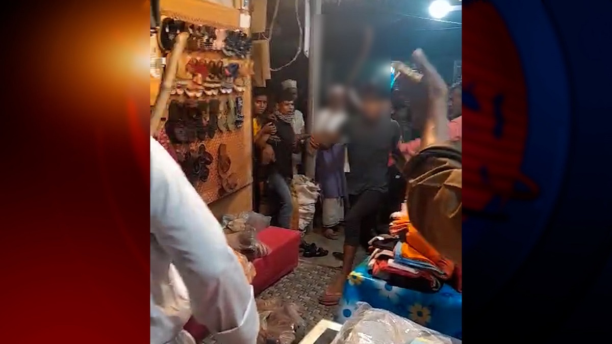 কোম্পানীগঞ্জে দেশীয় অস্ত্র নিয়ে ব্যবসা প্রতিষ্ঠানে হামলা, ভিডিও ভাইরাল