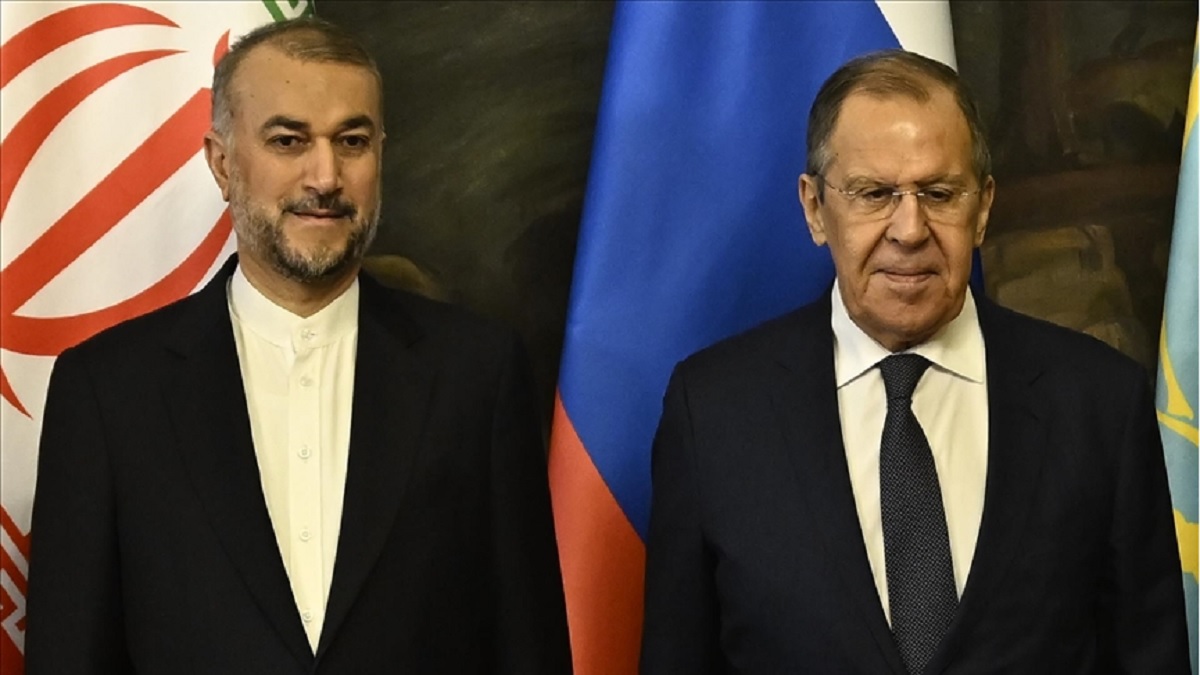 পশ্চিমাদের নিষেধাজ্ঞার বিরুদ্ধে একজোট ইরান ও রাশিয়া