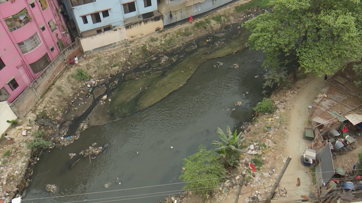 পরিষ্কার করেও বাঁচানো যাচ্ছে না রামচন্দ্রপুর খাল