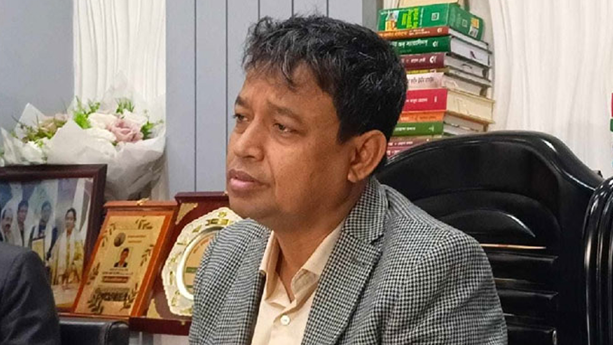 ট্রেনে আগুনে জড়িতদের নাম পেয়েছে পুলিশ: ডিবি হারুন