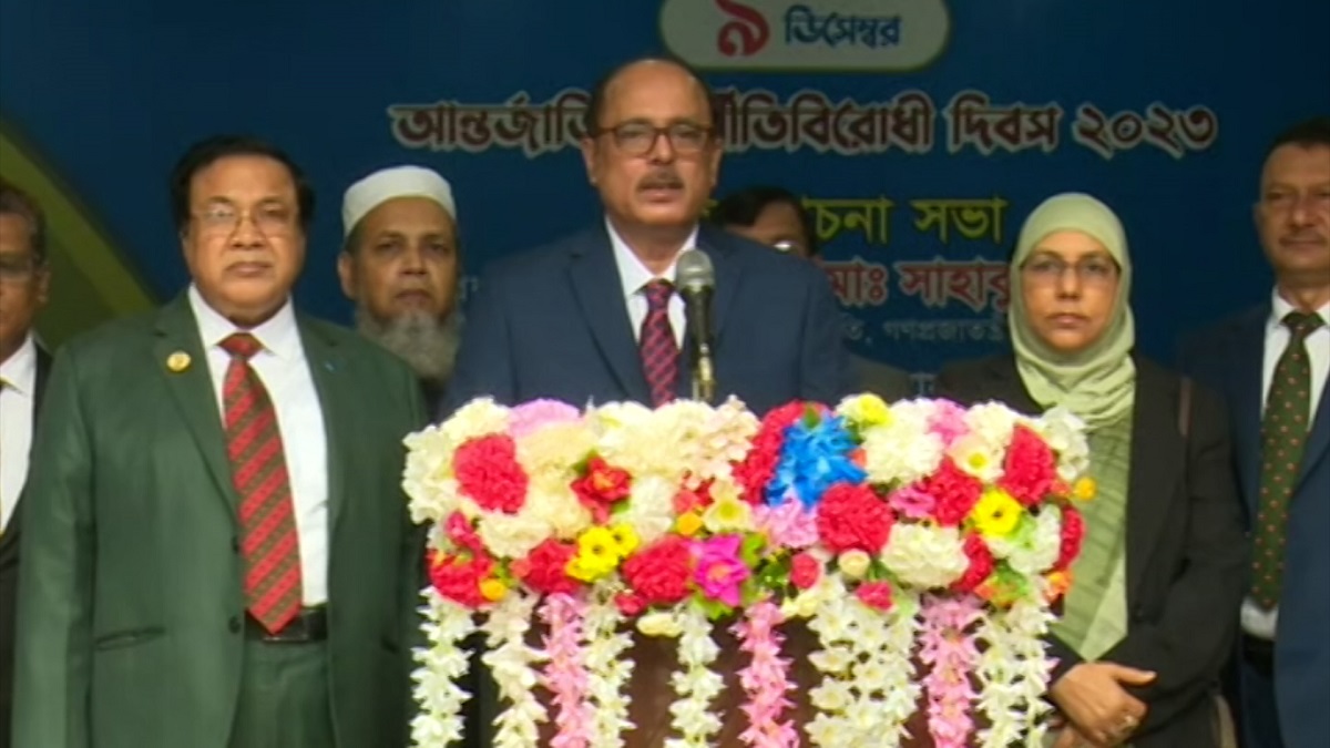 দুর্নীতি রোধে সবাইকে ঐক্যবদ্ধভাবে কাজ করতে হবে: দুদক চেয়ারম্যান