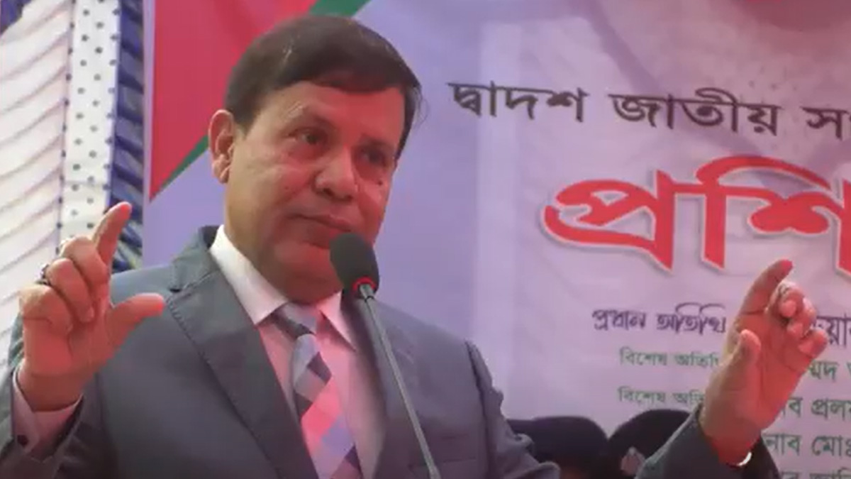 কোনো অবস্থাতেই ভোটে কারচুপি হতে দেবেন না: প্রিজাইডিং কর্মকর্তাদের ইসি আহসান