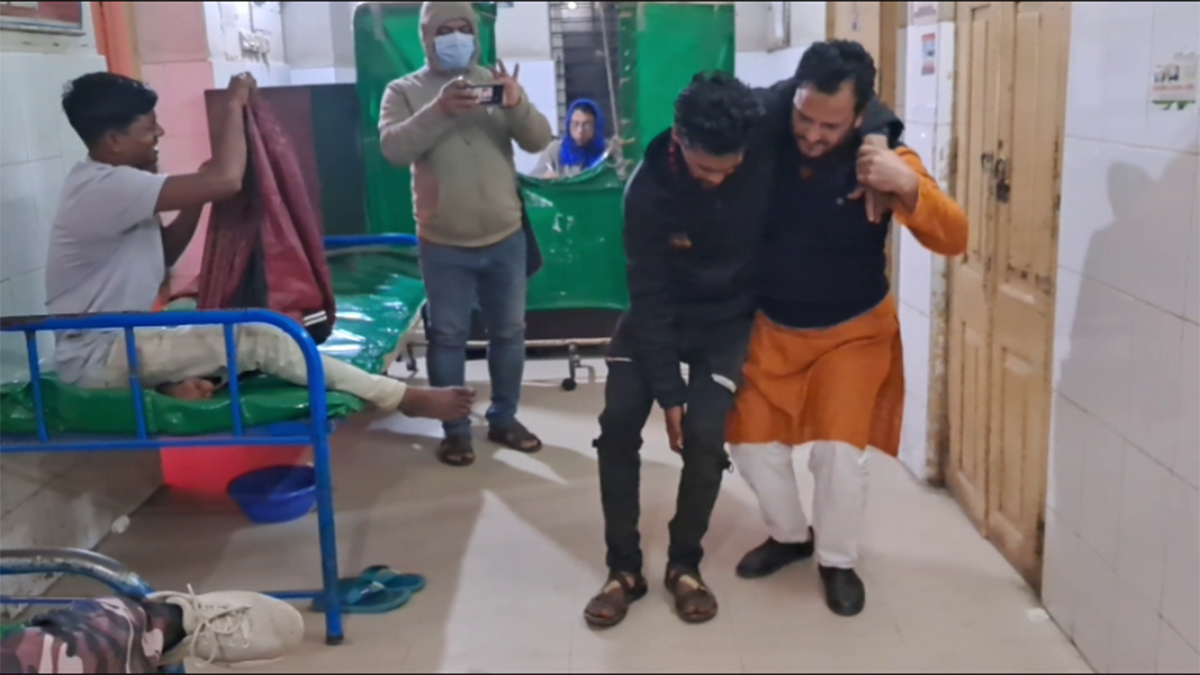 নির্বাচন ঘিরে বিভিন্ন জায়গায় সহিংসতা, মাদারীপুরে একজন নিহত