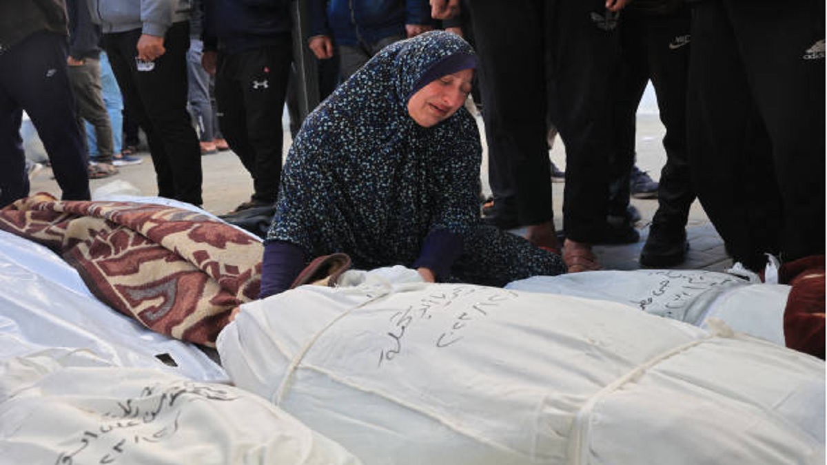 গাজায় নিহতের সংখ্যা ছাড়ালো ১৮ হাজার ৬শ’