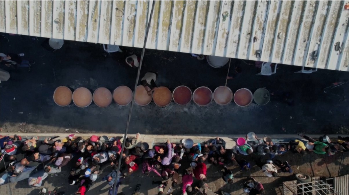 গাজায় শরণার্থী শিবিরে হামলায় নিহত কমপক্ষে ৯০