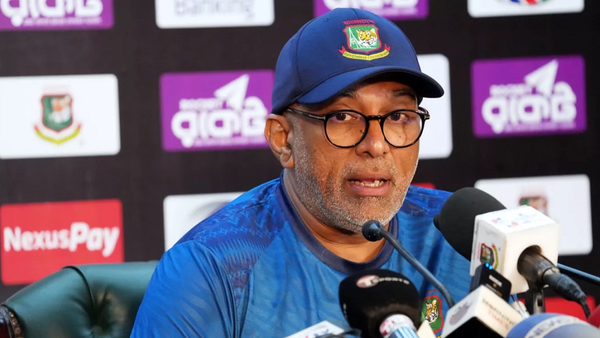 মিরপুরের উইকেটের চরিত্র বোঝা খুব কঠিন: হাথুরুসিংহে