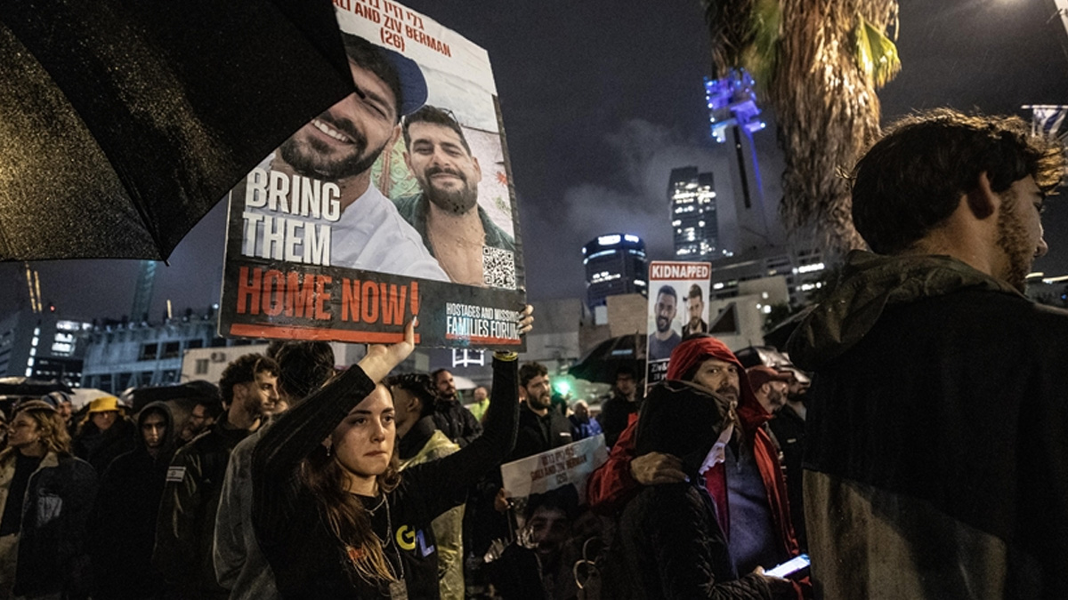 নেতানিয়াহুর পদত্যাগের দাবিতে উত্তাল ইসরায়েল