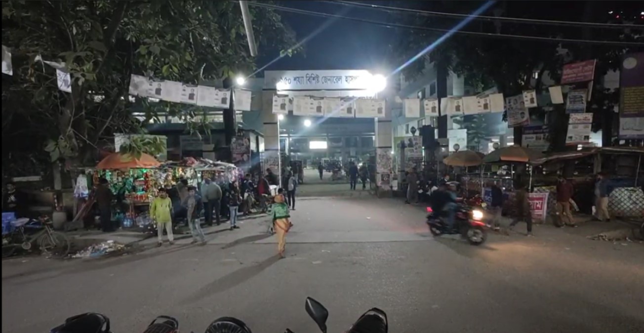 যশোরে প্লট ব্যবসায়ী সমিতির নেতার ২ পা কুপিয়ে প্রায়বিচ্ছিন্ন