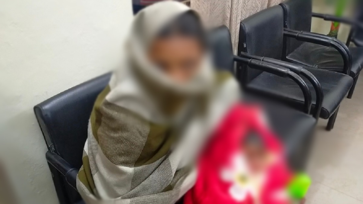 ক্লিনিকের বিল মেটাতে সন্তান বিক্রি করলেন মা