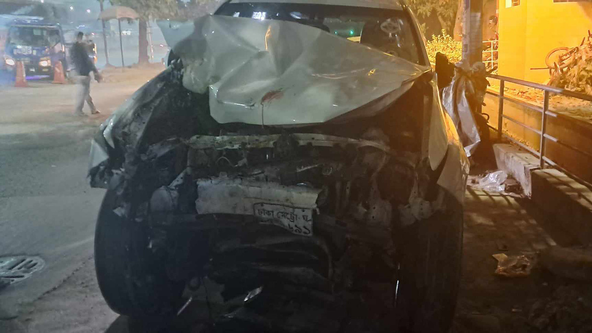 খিলক্ষেতে সড়ক দুর্ঘটনায় শিশুসহ ৩ জন নিহত