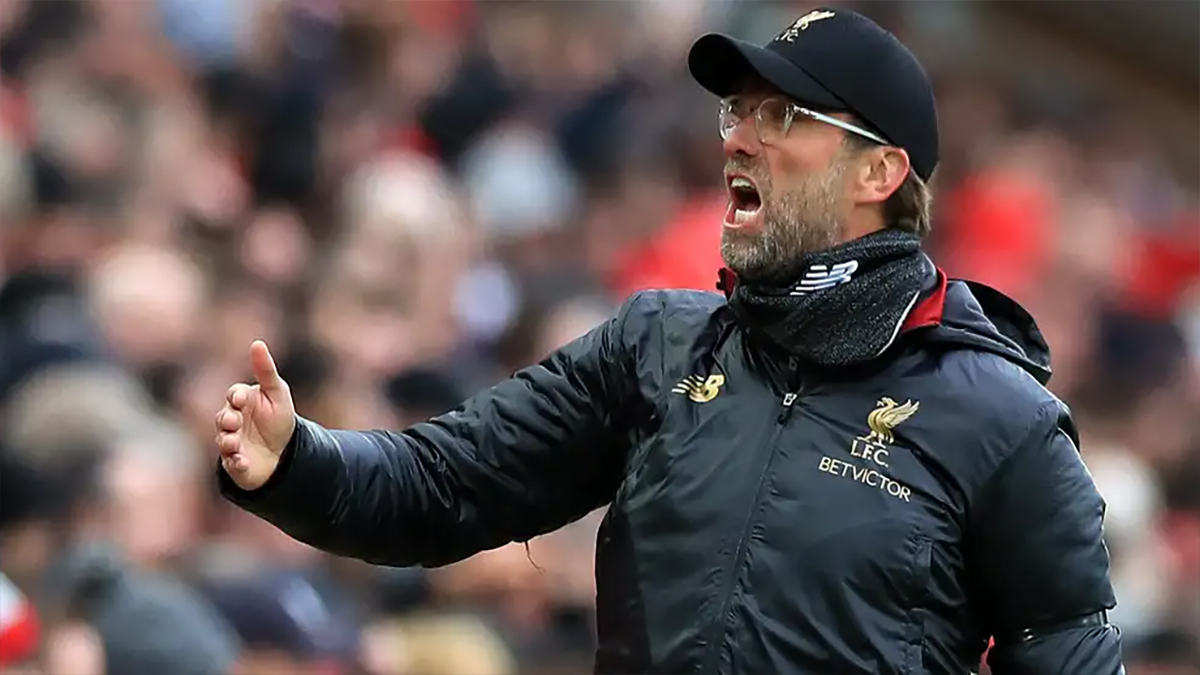 পেনাল্টি না দেয়ায় রেফারির ওপর ক্ষোভ ক্লপের