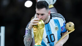 আরাধ্য ট্রফিতে মেসির চুমু আঁকার এক বছর আজ