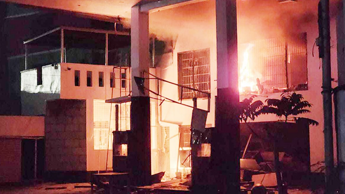 মহাখালীর ফিলিং স্টেশনে বিস্ফোরণ: মৃতের সংখ্যা বেড়ে ৩