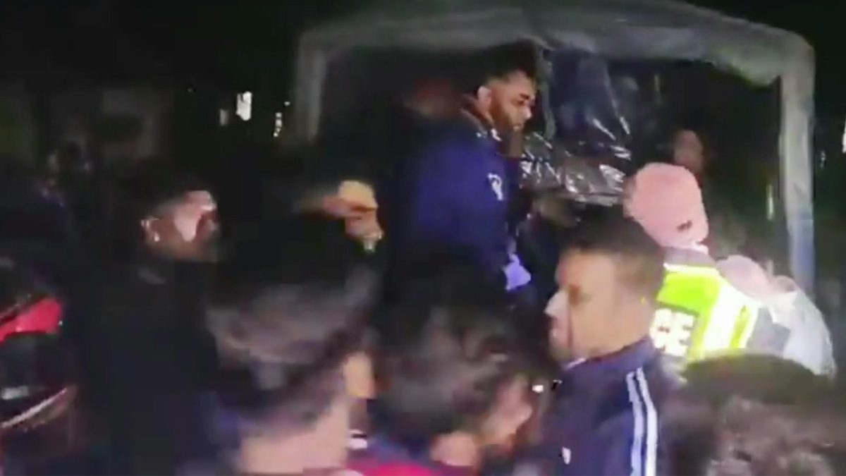 নাটোরে আওয়ামী লীগ ও স্বতন্ত্র প্রার্থীর সমর্থকদের সংঘর্ষ, আহত ৫