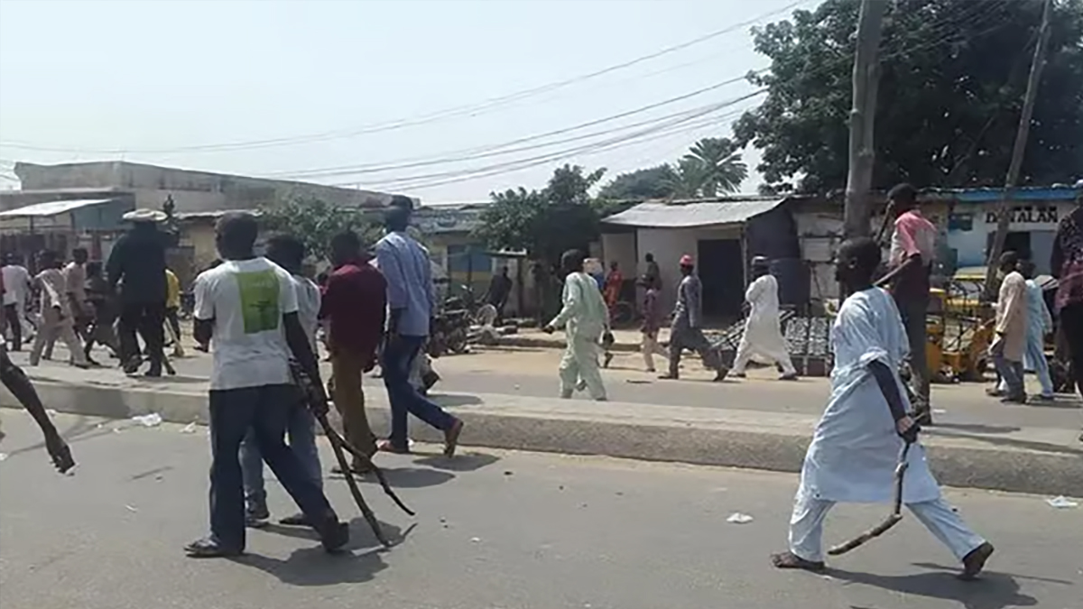 নাইজেরিয়ায় সশস্ত্র গোষ্ঠীর হামলায় নিহত অন্তত ১৬০