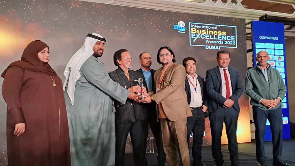 দুবাইয়ে ইন্টারন্যাশনাল বিজনেস এক্সিলেন্স অ্যাওয়ার্ড পেল ‘নতুনধরা’