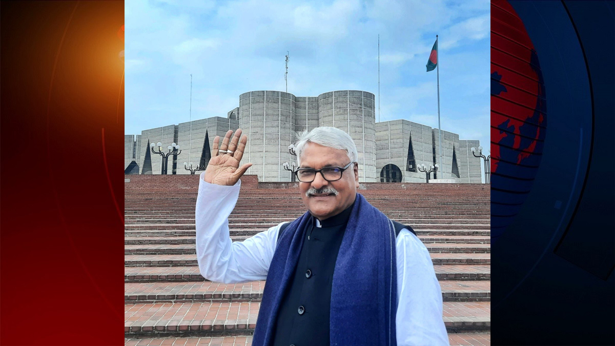 ডেপুটি স্পিকার শামসুল হক টুকুকে শোকজ