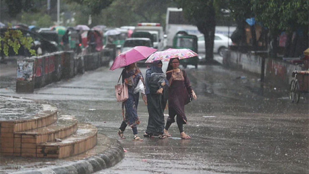 আজ সারাদিন ঝোড়ো হাওয়া ও বৃষ্টি থাকবে ১৭ জেলায়