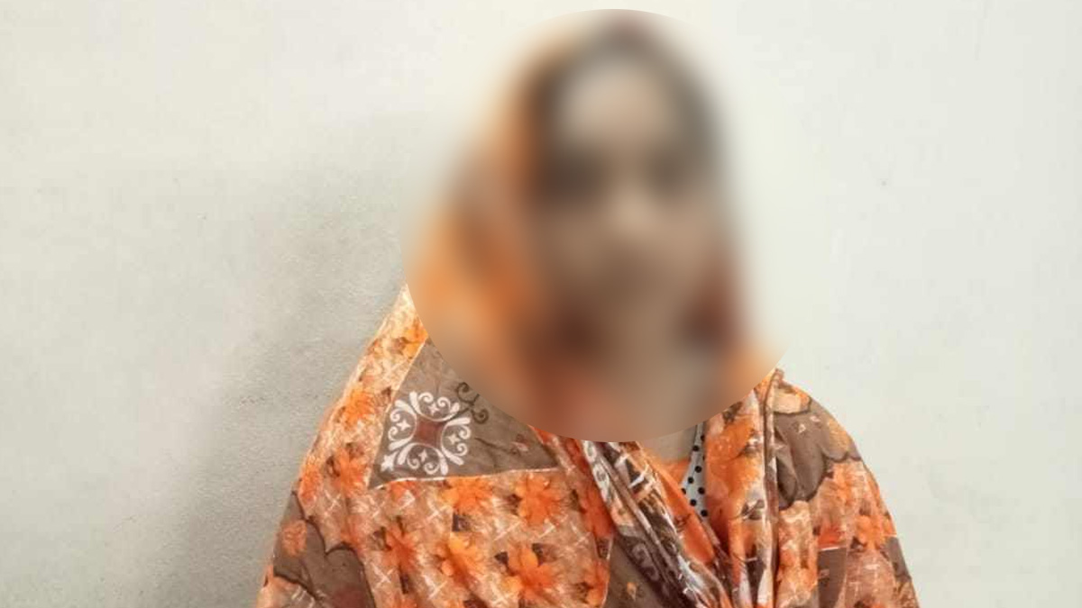 সাতক্ষীরায় প্রকৃত আসামির বদলে ‘নির্দোষ’ নারীকে কারাগারে প্রেরণের অভিযোগ