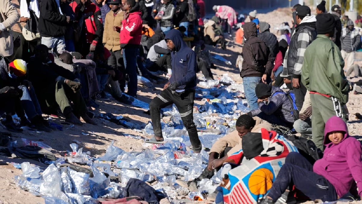 যুক্তরাষ্ট্রে ফের অভিবাসী সংকট, বন্ধ দক্ষিণাঞ্চলের বর্ডার কার্যক্রম