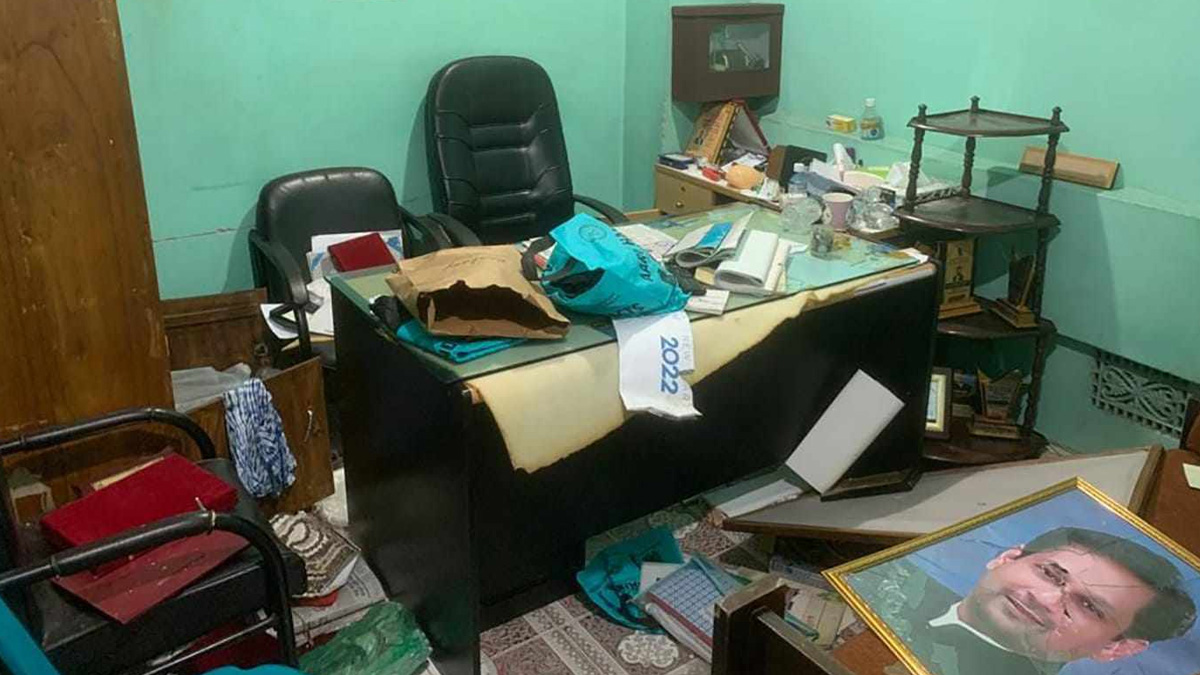 দেবিদ্বারে স্বেচ্ছাসেবক লীগ নেতার অফিস ভাঙচুর