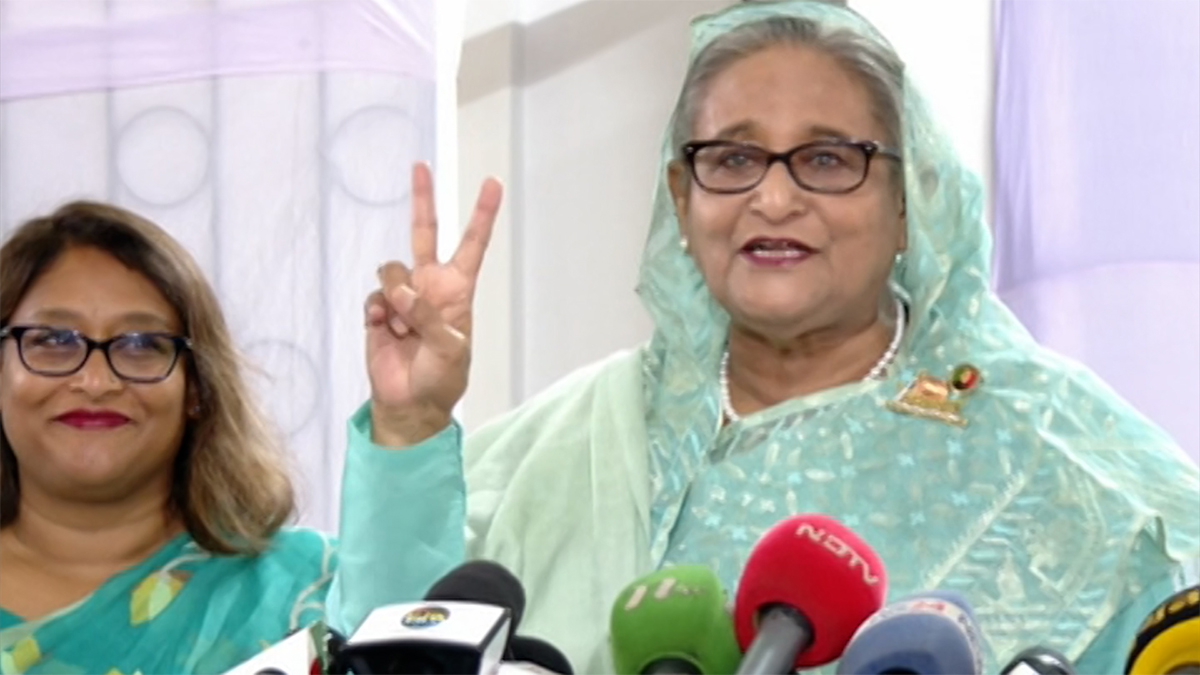 সবুজ মাঠ পেরিয়ে টানা চতুর্থবার ক্ষমতায়