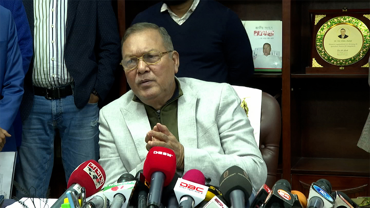 মুনাফার জন্য মানুষের কলিজায় চাকু মারা যাবে না: কৃষিমন্ত্রী