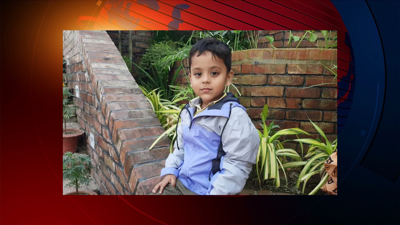 বাঁচানো গেল না সুন্নতে খৎনা করাতে গিয়ে মৃত্যুর মুখে থাকা সেই আয়ানকে