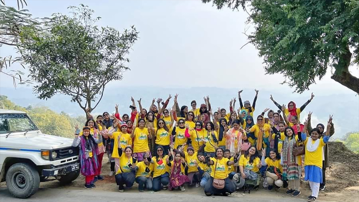 আনন্দের পাহাড় ভ্রমণ নিমিষেই বিষাদ