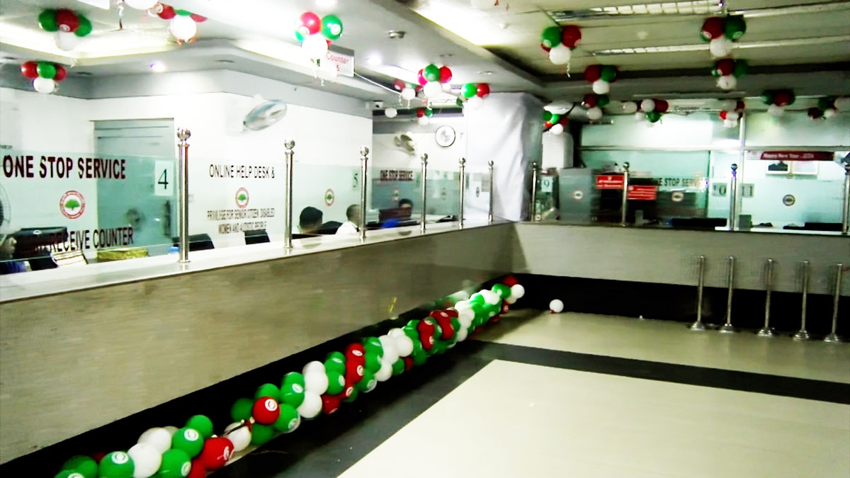 ভোট: ছুটির দিনেও খোলা ব্যাংকের কিছু শাখা