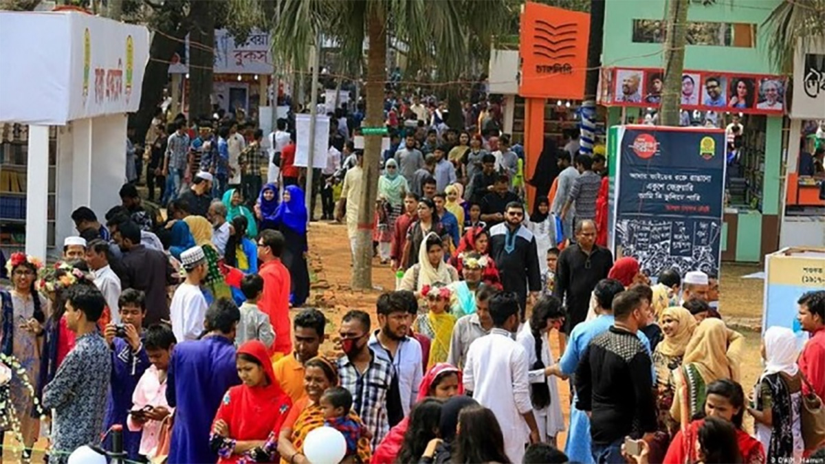 সোহরাওয়ার্দী উদ্যানেই হবে বইমেলা: ফারুকী