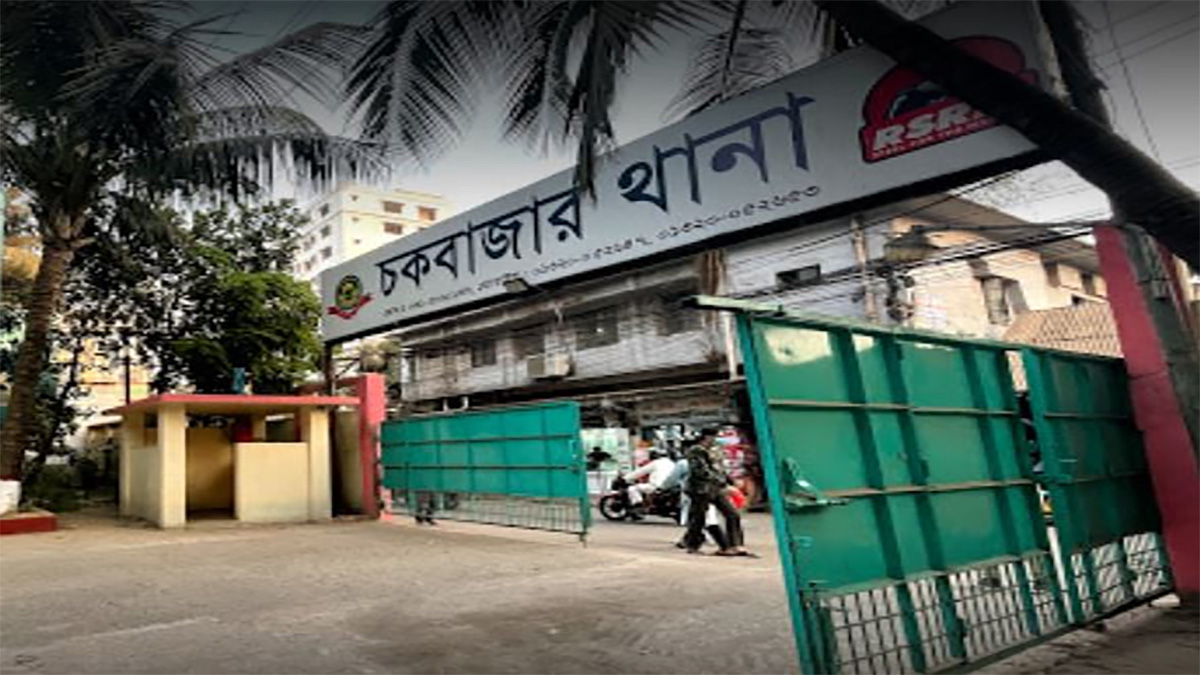 দশতলা ভবনের ছাদ থেকে পড়ে শিক্ষার্থীর মৃত্যু