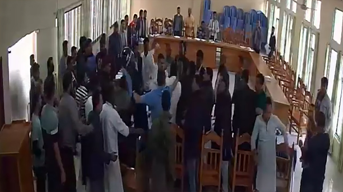 কুমিল্লায় দুই ইউপি ও এক ভাইস চেয়ারম্যানের ওপর ছাত্রলীগের হামলা