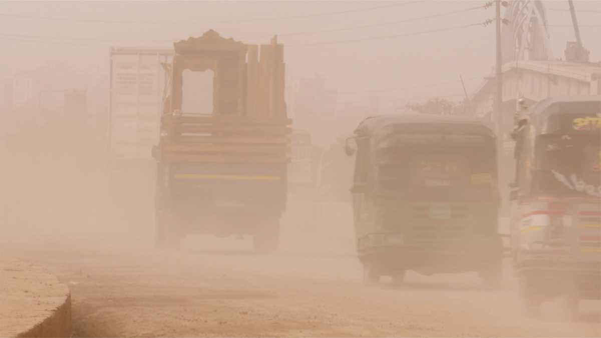রাজধানীতে বায়ুদূষণ: ৮ বছরের মধ্যে তৃতীয় অবস্থানে চব্বিশের জানুয়ারি