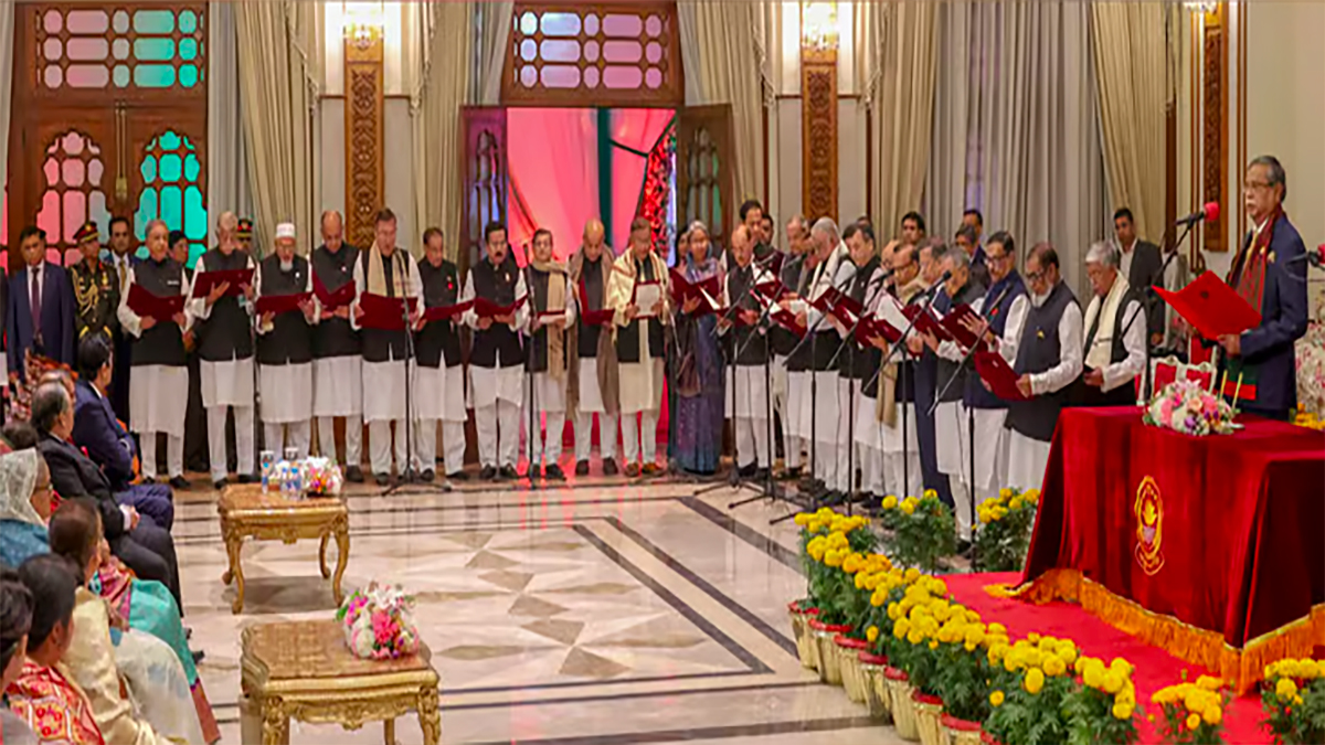 নতুন সরকার; একগুচ্ছ প্রশ্ন!