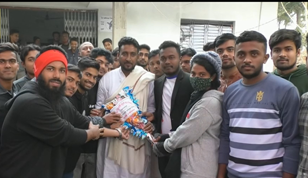 ২৮ বছর বয়সী তরুণ সংসদ সদস্য পেলো যশোর