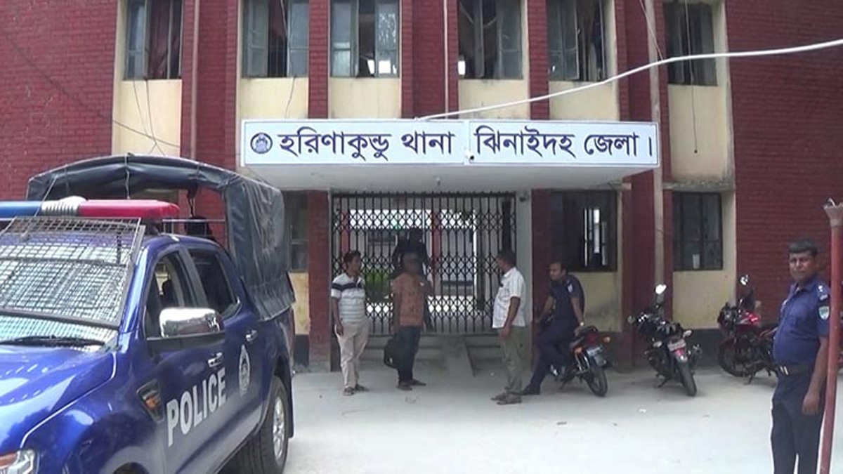 নানার ভ্যানের চাপায় নাতির মৃত্যু