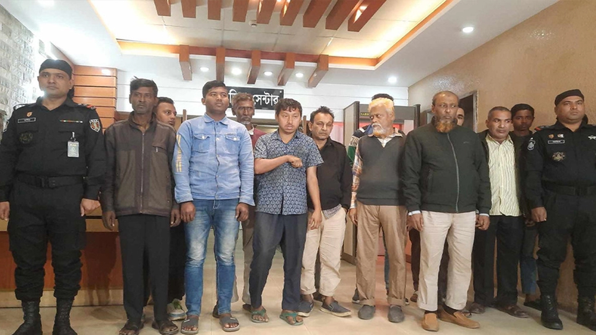 সাড়ে ১২শ’ ট্রেনের টিকেটসহ কালোবাজারি চক্রের ১৪ জন গ্রেফতার