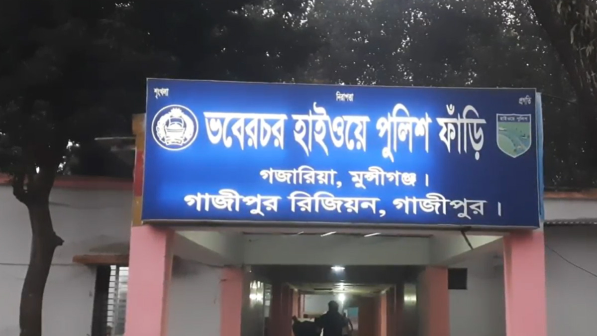 গজারিয়ায় গাড়ির ধাক্কায় দুই মোটরসাইকেল আরোহী নিহত