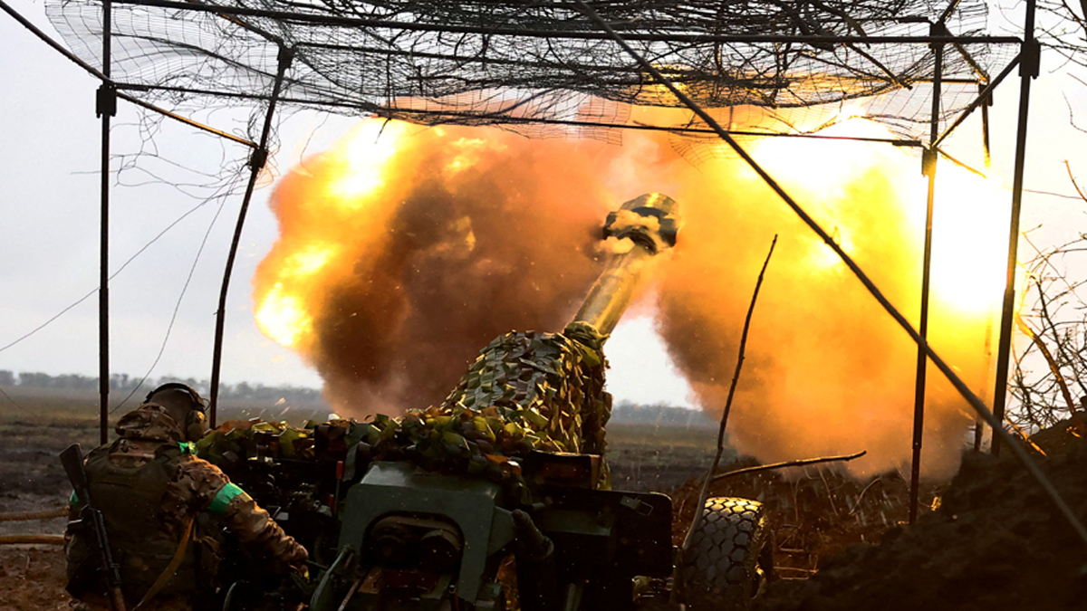 পাল্টাপাল্টি হামলায় উত্তপ্ত রাশিয়া-ইউক্রেন রণক্ষেত্র