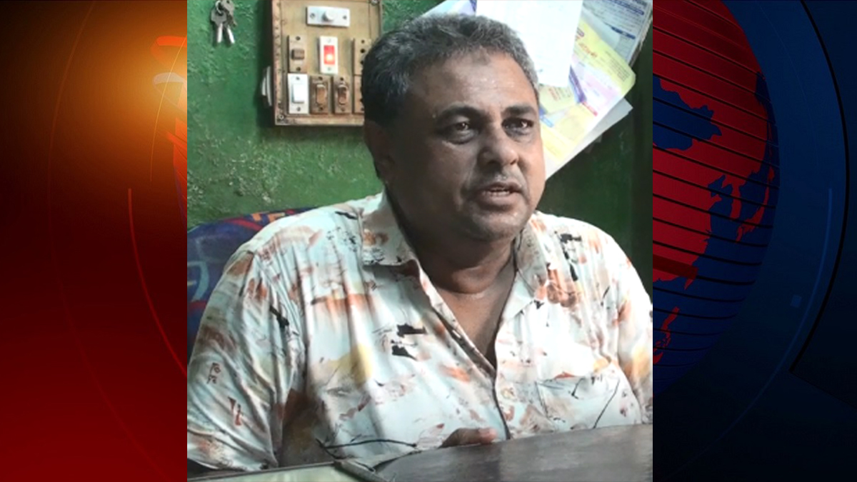 সাতক্ষীরায় ট্রাক্টরের ধাক্কায় কলেজ শিক্ষক নিহত