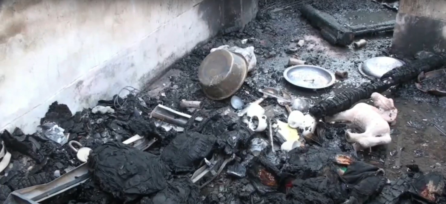 সাতক্ষীরায় শিশু সন্তানকে হত্যার পর জ্বালিয়ে দিল বাবা!